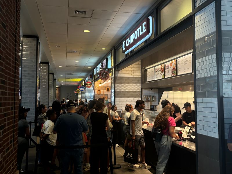 Dining and Snack Break Strategy