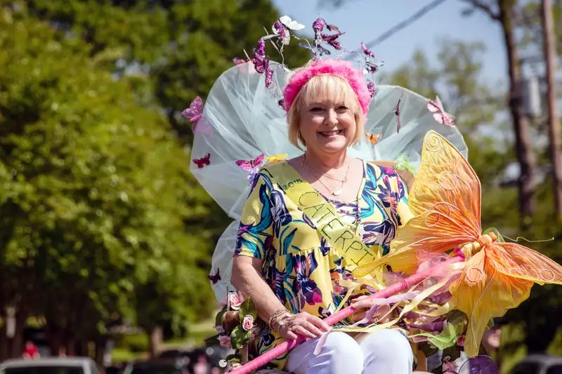 Holiday Booths Along Main Street