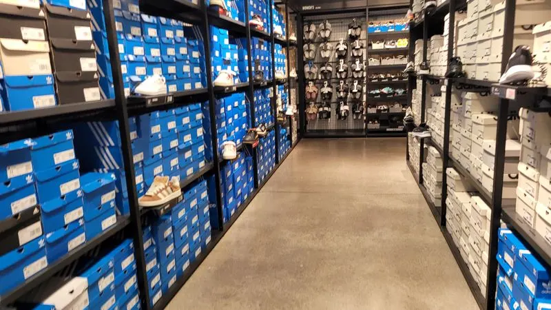 Can not Miss Brands: Where Time Flies and Carts Fill Up