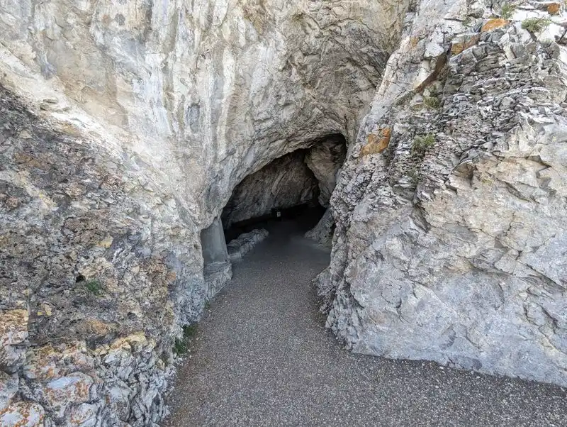 Lewis & Clark Caverns