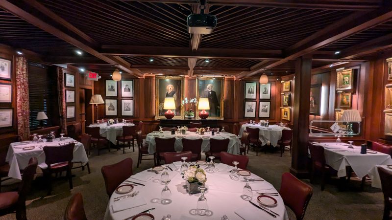 Georgia &mdash; Bones Restaurant (Atlanta)