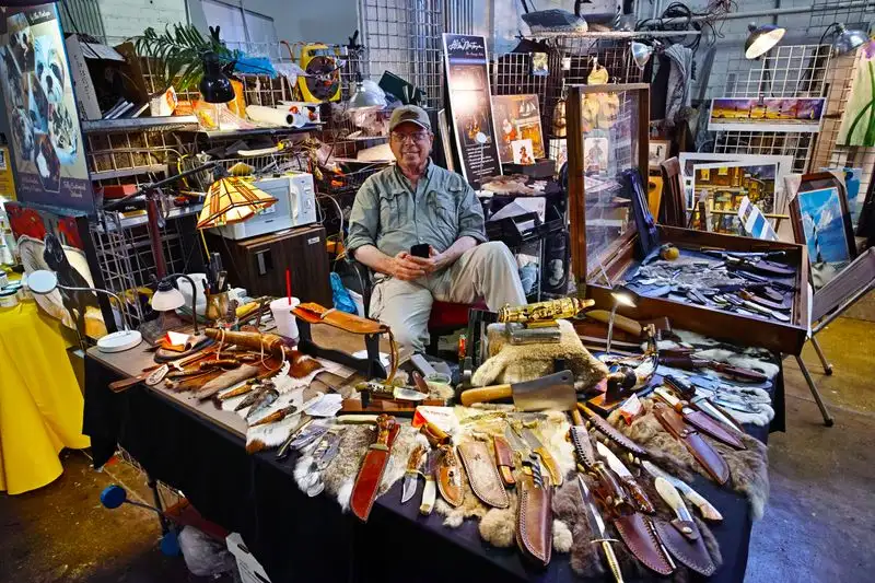 Bargaining etiquette and pricing smarts