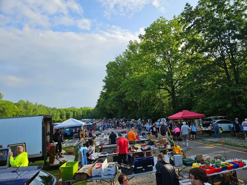 Jamie's Flea Market - South Amherst