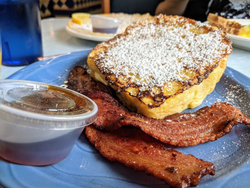 Delta Diner, Delta