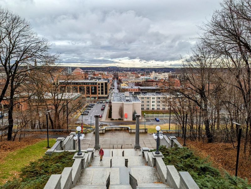 The Approach and North Central overlooks
