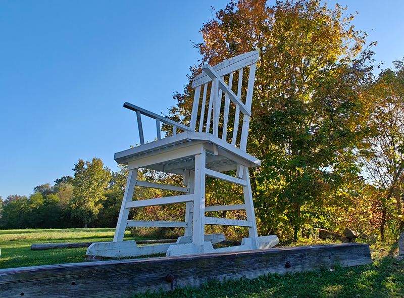 The BIG Rocking Chair &ndash; Austinburg, OH
