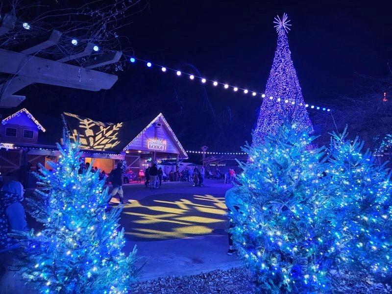 Pigeon Forge's Dollywood Christmas