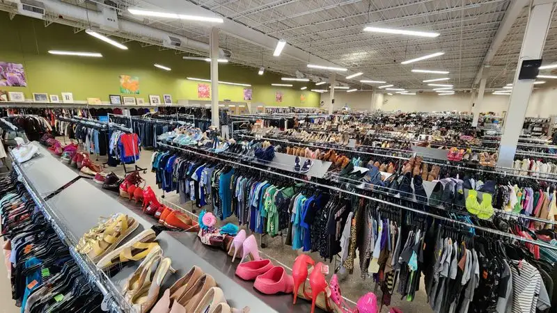 Goodwill Store & Donation Center (Northbrook)
