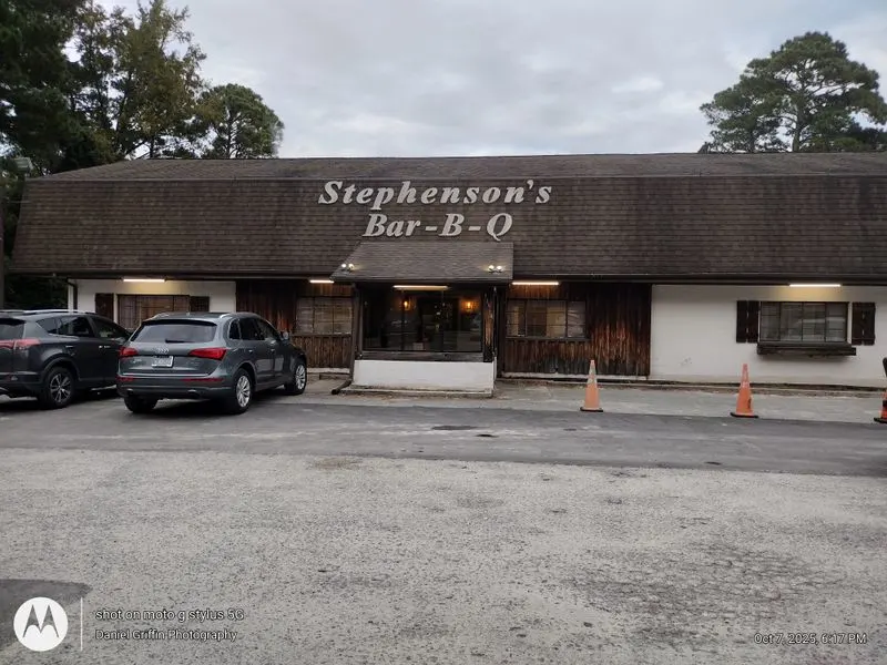 Stephenson&rsquo;s Bar-B-Que (Willow Spring)
