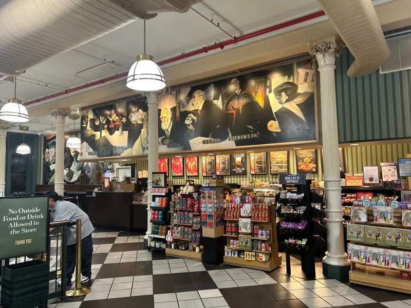 Barnes & Noble, Union Square, San Francisco
