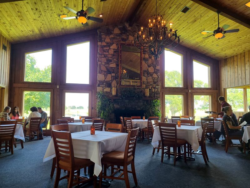 Four Winds Steakhouse (Wills Point)