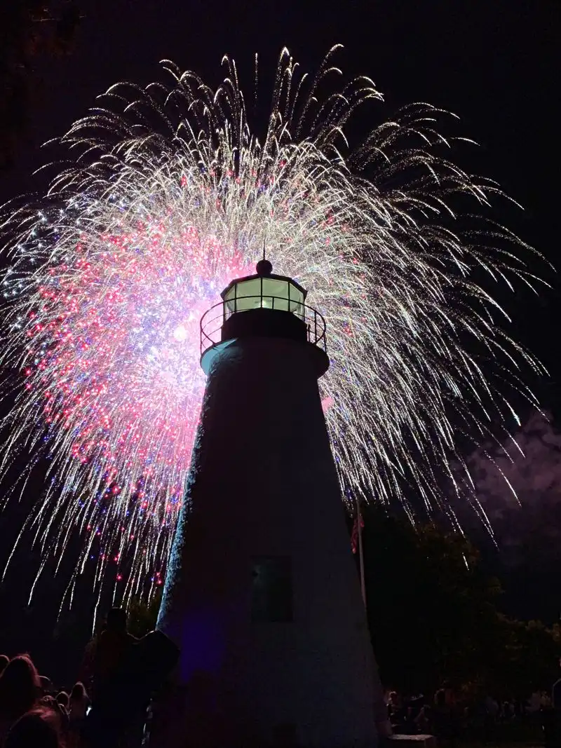 Holiday Boat Parade & Seasonal Events