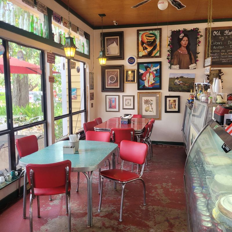 Old Florida Caf&eacute; (Micanopy, Florida)