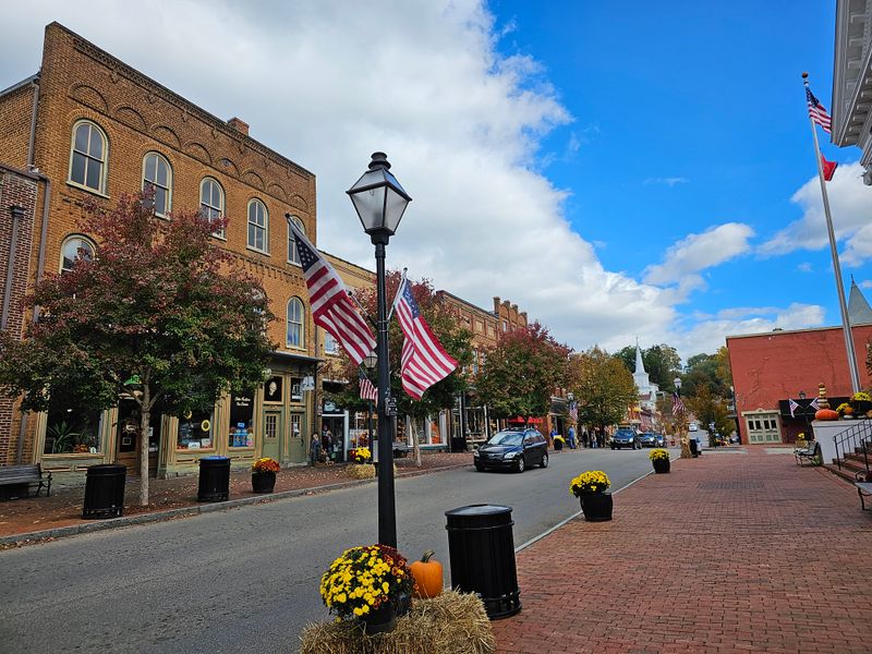 Mountainside overlooks and golden hour photography