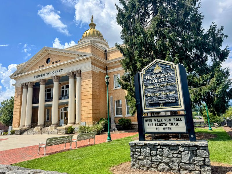 Henderson County Heritage Museum