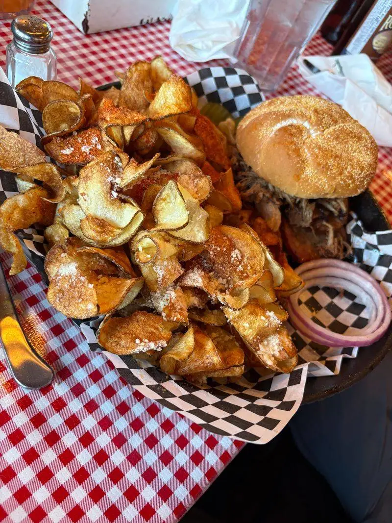 Smoked Burgers With Pulled Pork