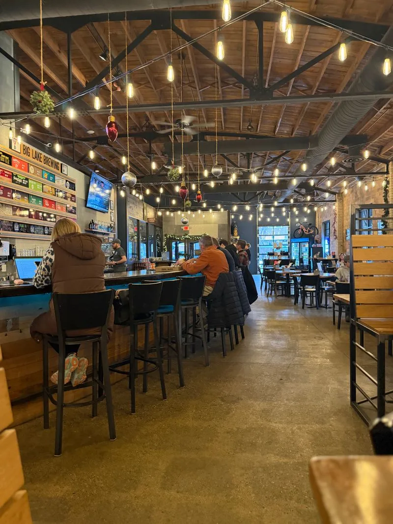 Local Breweries and Cozy Dining Spots