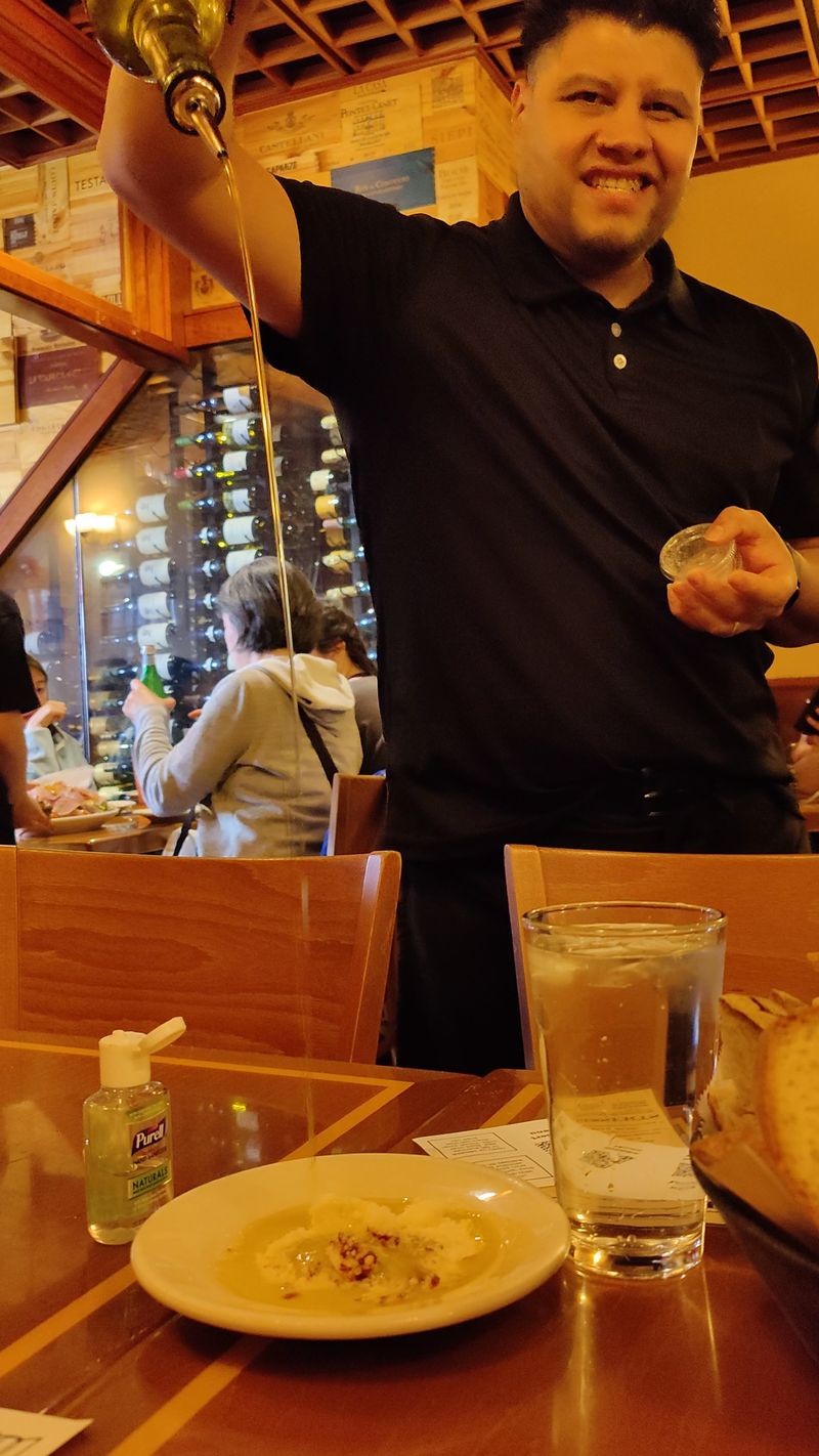 Atmosphere and service cues