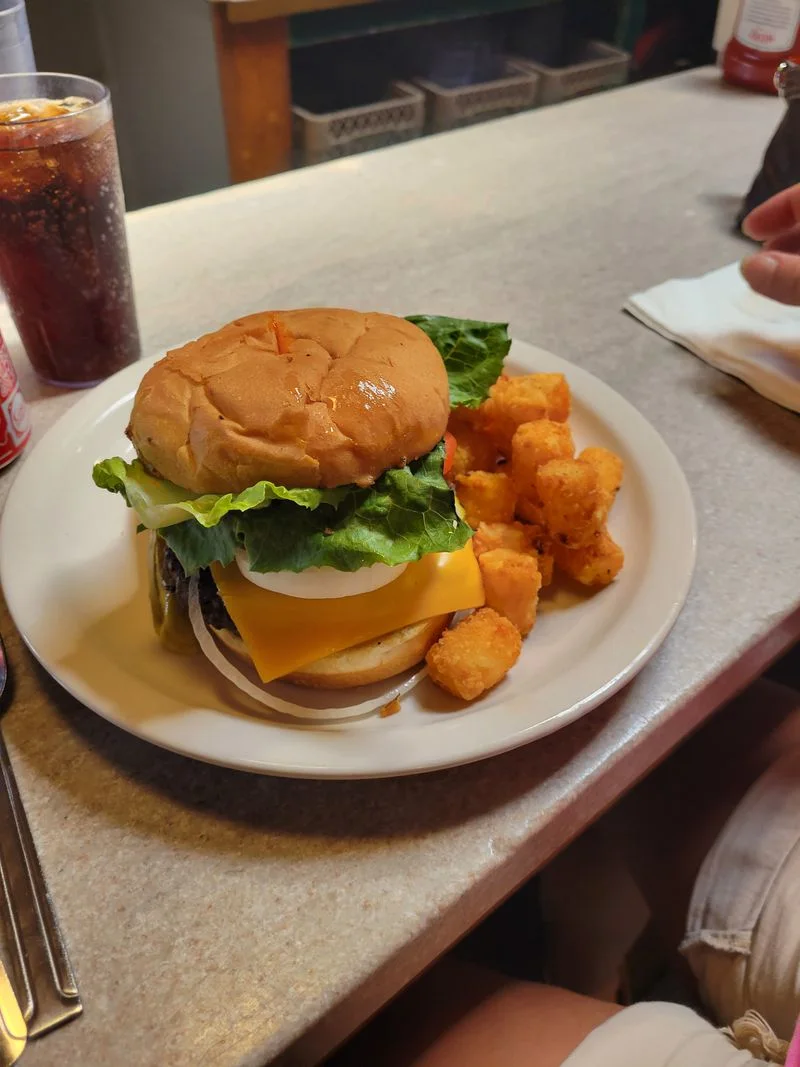 Local love: why Kenosha swears by Frank&rsquo;s