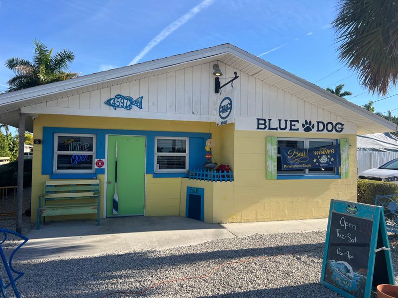 Local Seafood and Dining