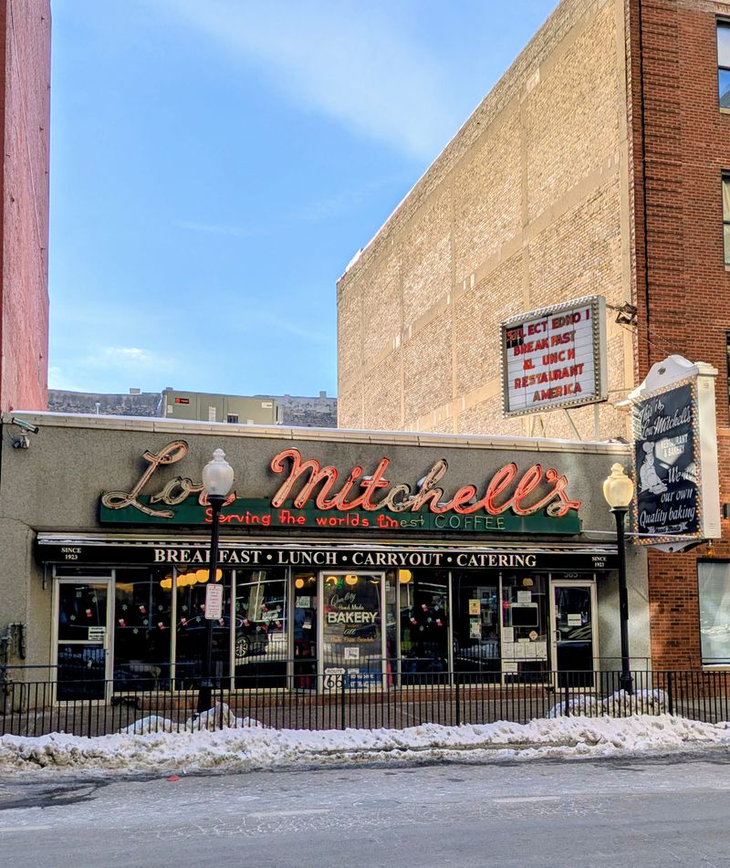 Illinois &ndash; Lou Mitchell&rsquo;s (Chicago)