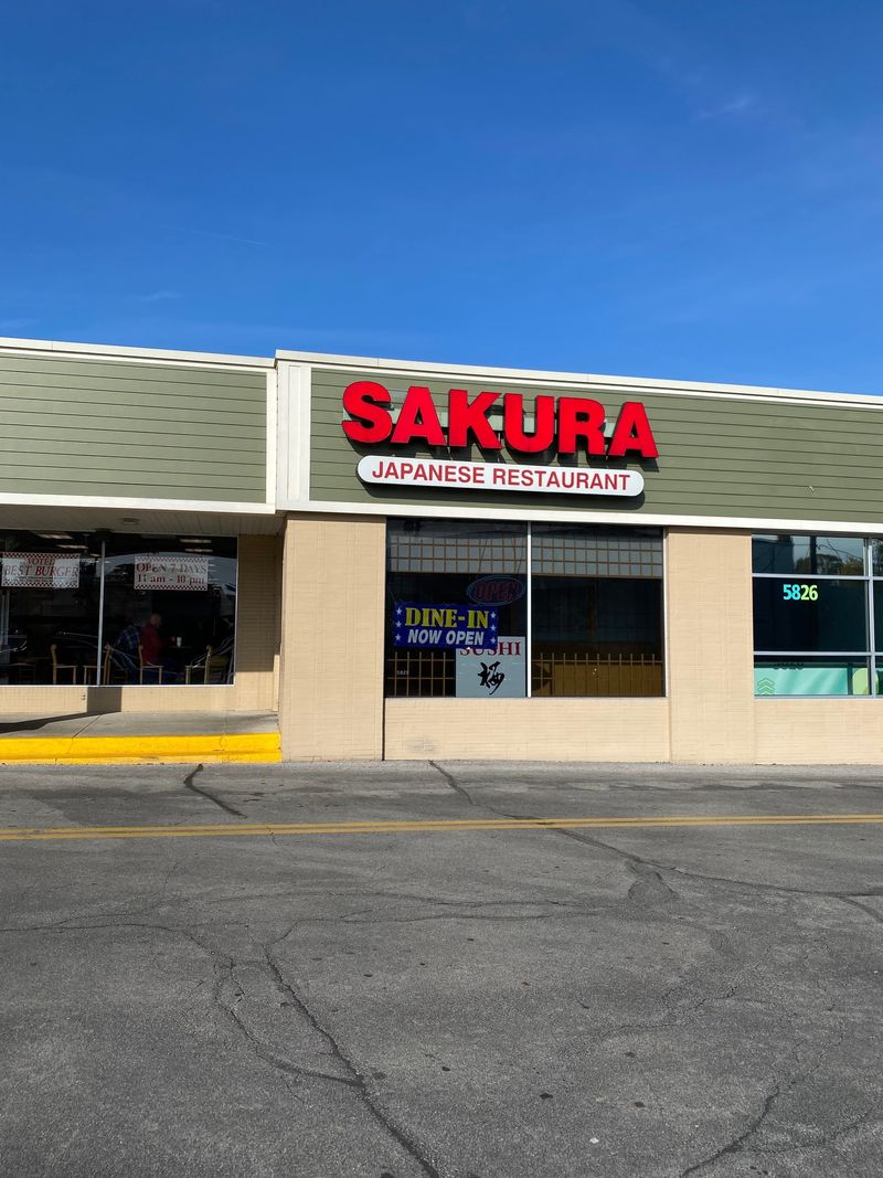 Indiana &mdash; Sakura Japanese Restaurant & Sushi Bar (Fort Wayne)