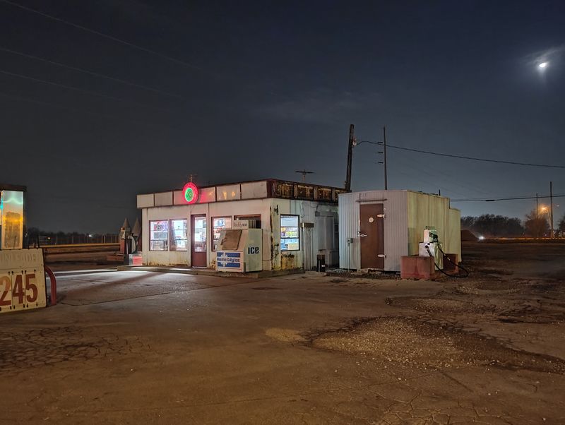 Full-Service Gas Stations