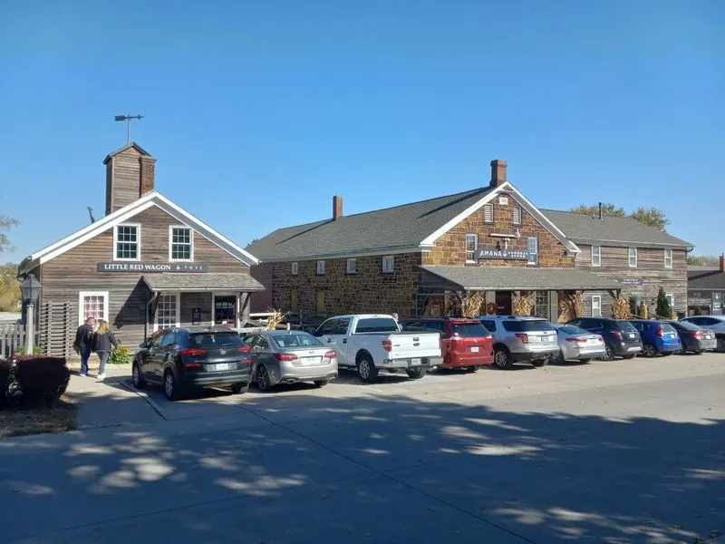 Amana Colonies Market, Amana