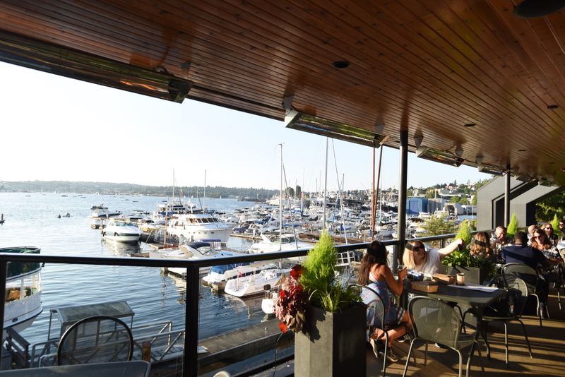 Duke’s Seafood, Seattle