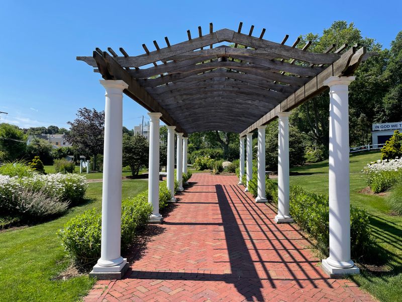 Town Brook and Brewster Gardens