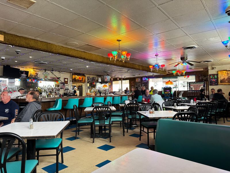 Vito & Nick&rsquo;s &mdash; 1940s (Chicago, IL)