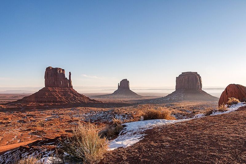 Monument Valley: Iconic Views in Tranquility