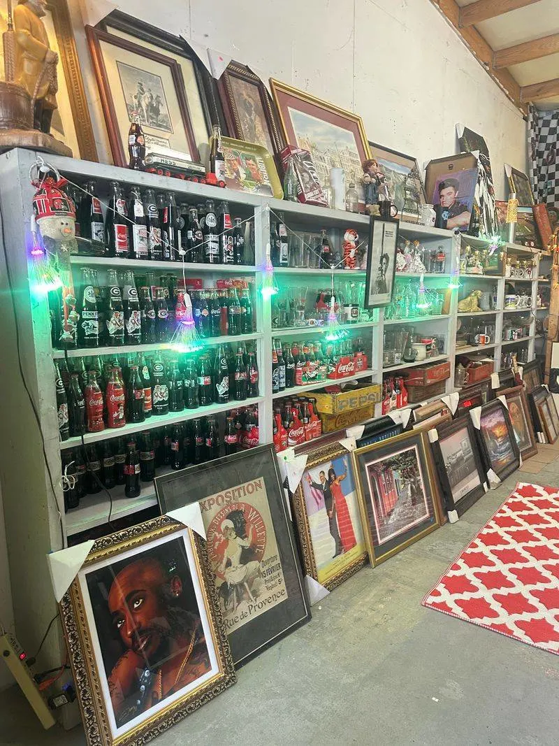 Barnyard Flea Market