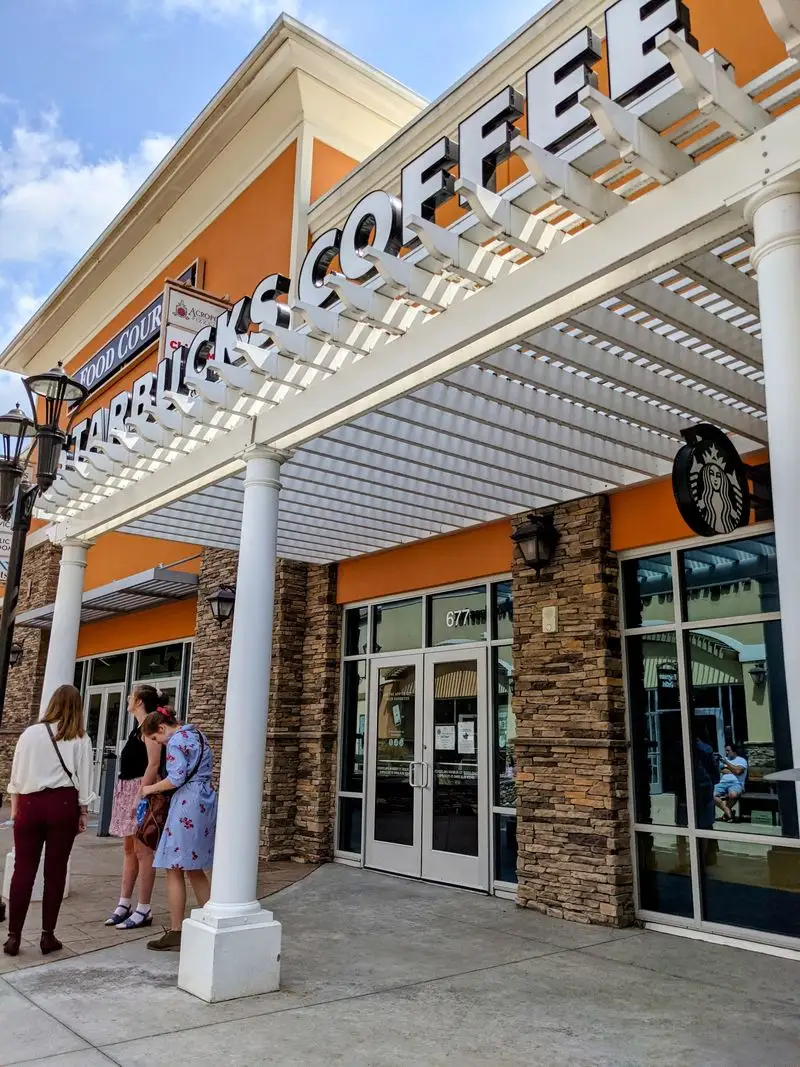 Dining Breaks That Refuel Without Slowing You Down