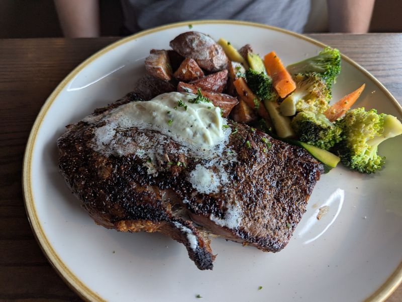 RH House — Rochester Hills