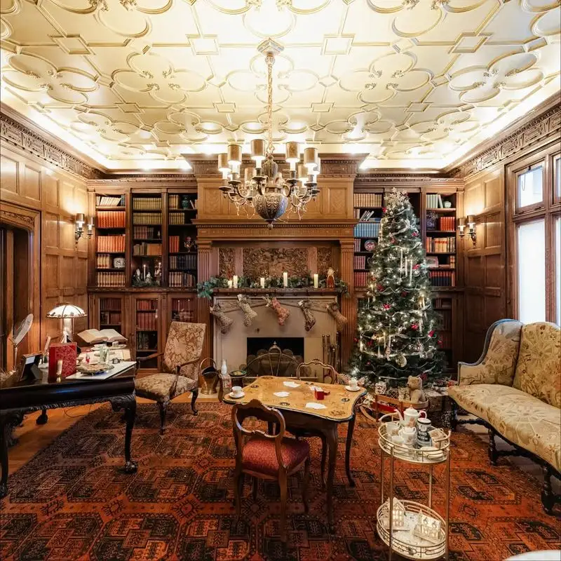 Pittock Mansion holiday display