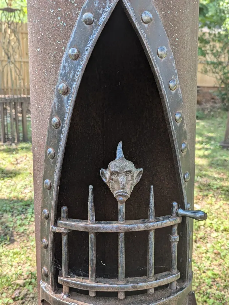 Reading the Studio Context