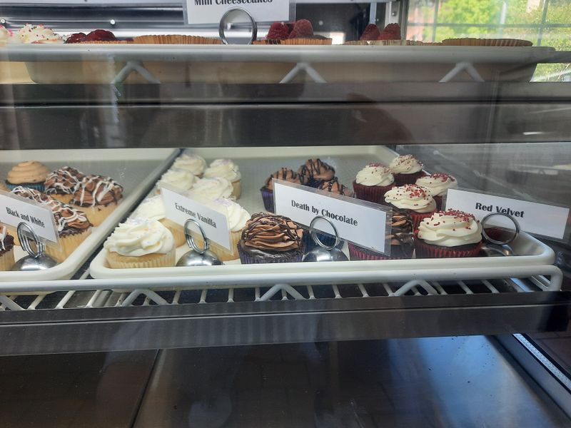 Artisan Bakery Sweet Escape