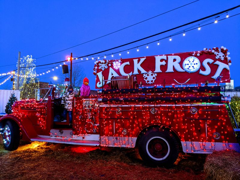 Fulton Market Holiday Show