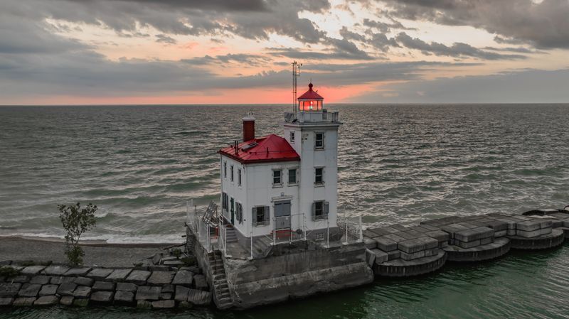 Fairport Harbor West Breakwater Lighthouse (Fairport Harbor)