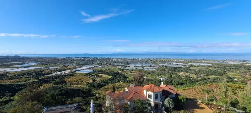 Carpinteria, California