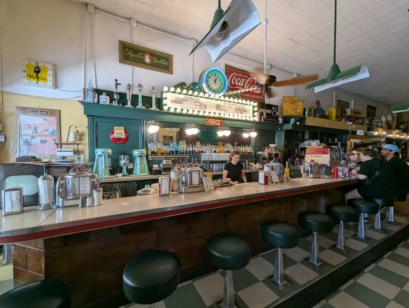 MacAlpine&rsquo;s Diner & Soda Fountain (Phoenix, Arizona)