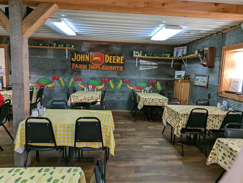 Family friendly and tractor-charmed