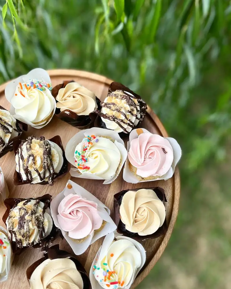 Cream Puffs With Generous Clouds Of Filling