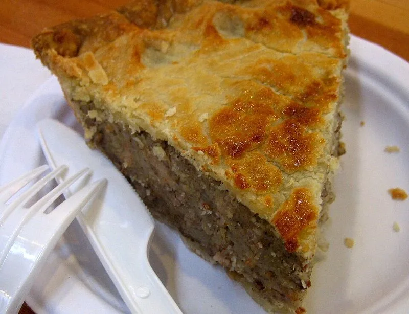 Tourti&egrave;re (French-Canadian Meat Pie)