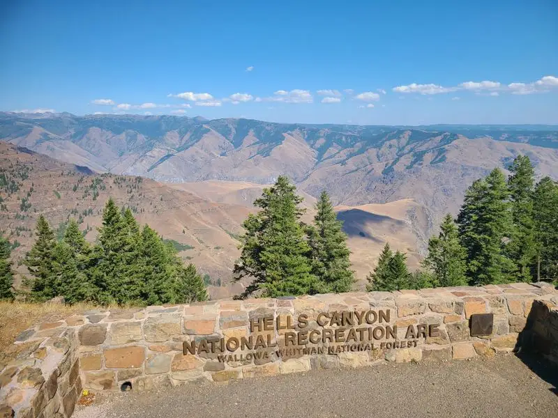 Hells Canyon Overlook / Scenic Byway