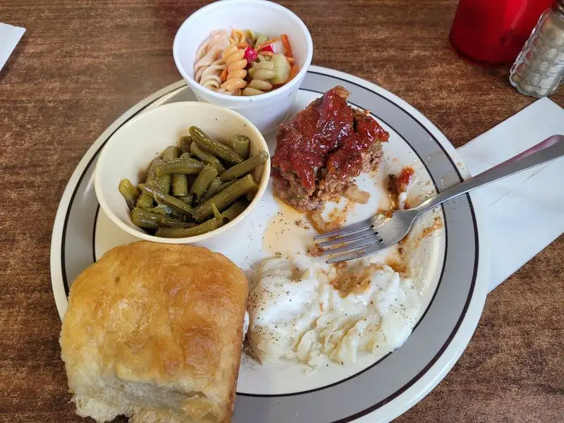 What locals praise and what to know