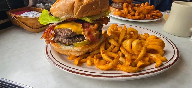 Nancy’s Main Street Diner, Grafton