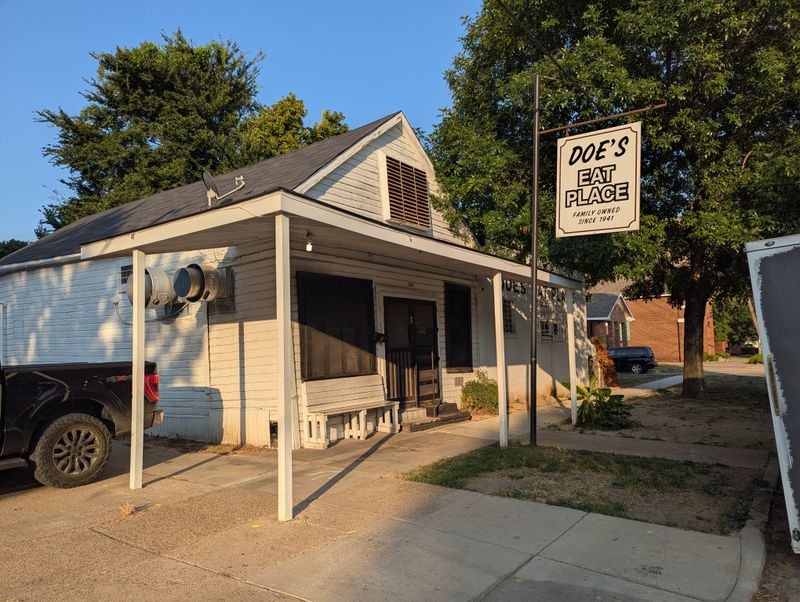 Mississippi &mdash; Doe&rsquo;s Eat Place (Greenville)