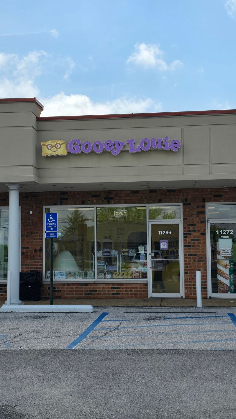 Missouri &ndash; Gooey Louie Gooey Butter Cakes (Creve Coeur)